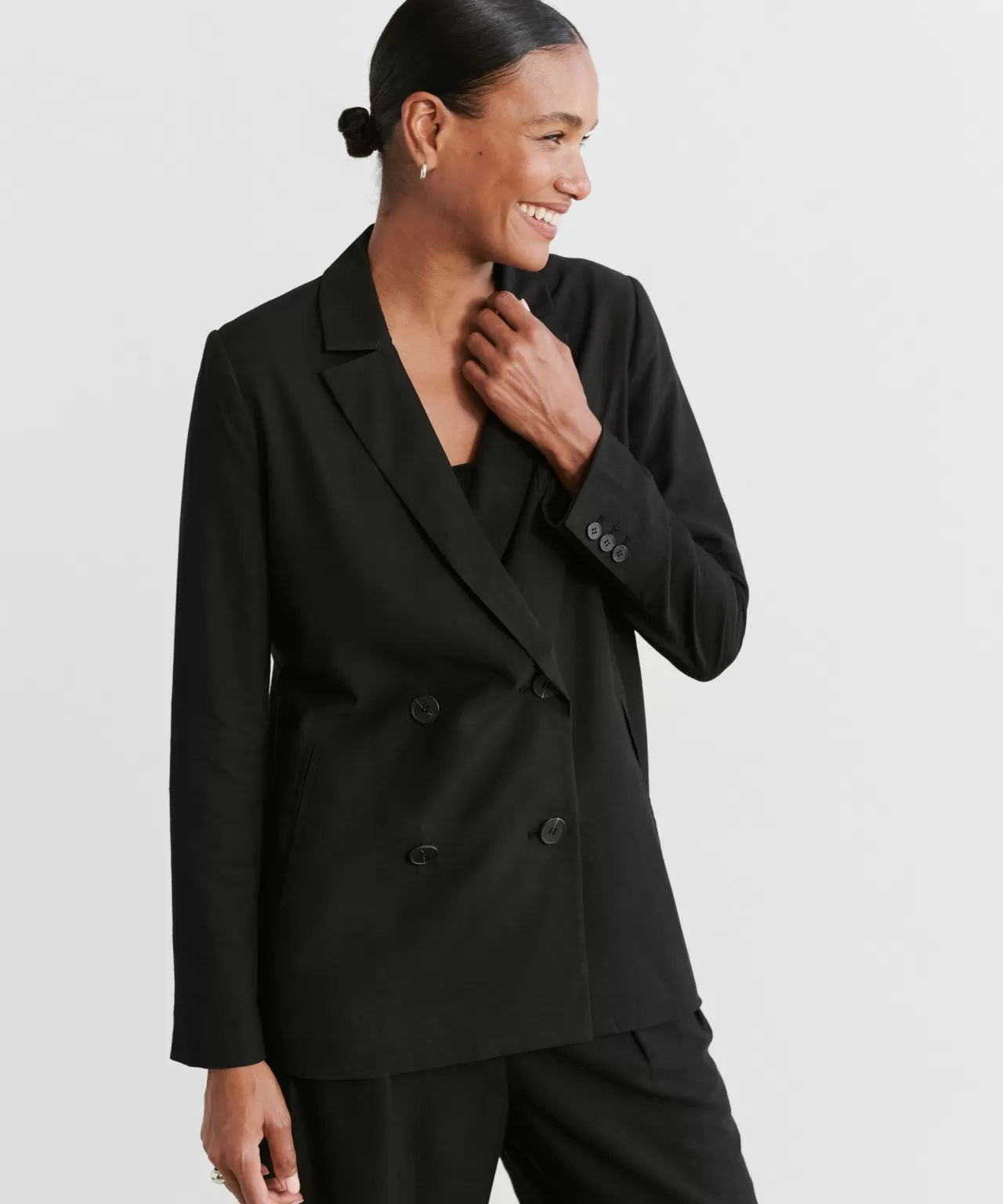 jones_blazer_3-1.webp Jenni Kayne Jones Blazer