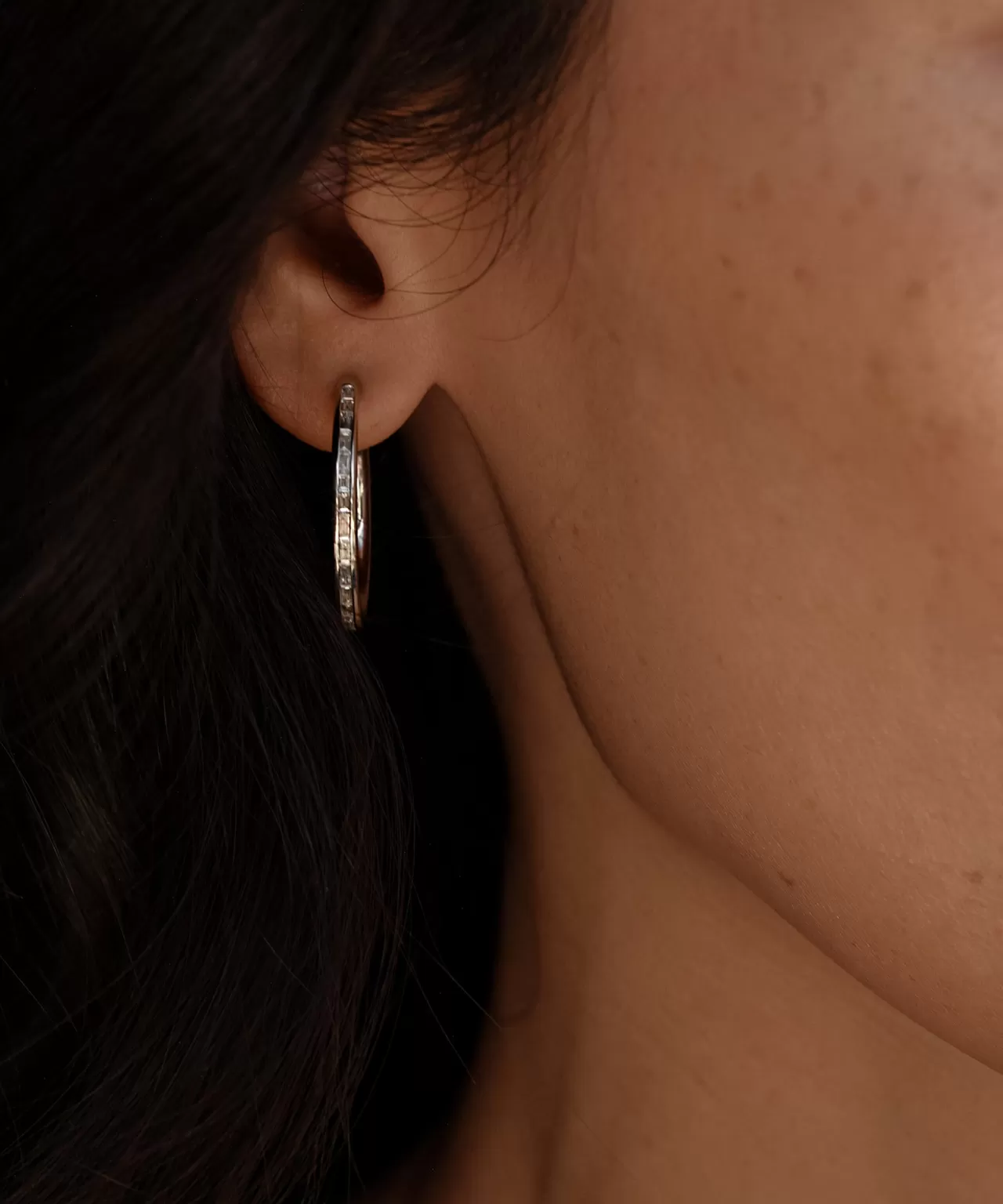 june_baguette_hoops_3-1.webp Jenni Kayne June Baguette Hoops