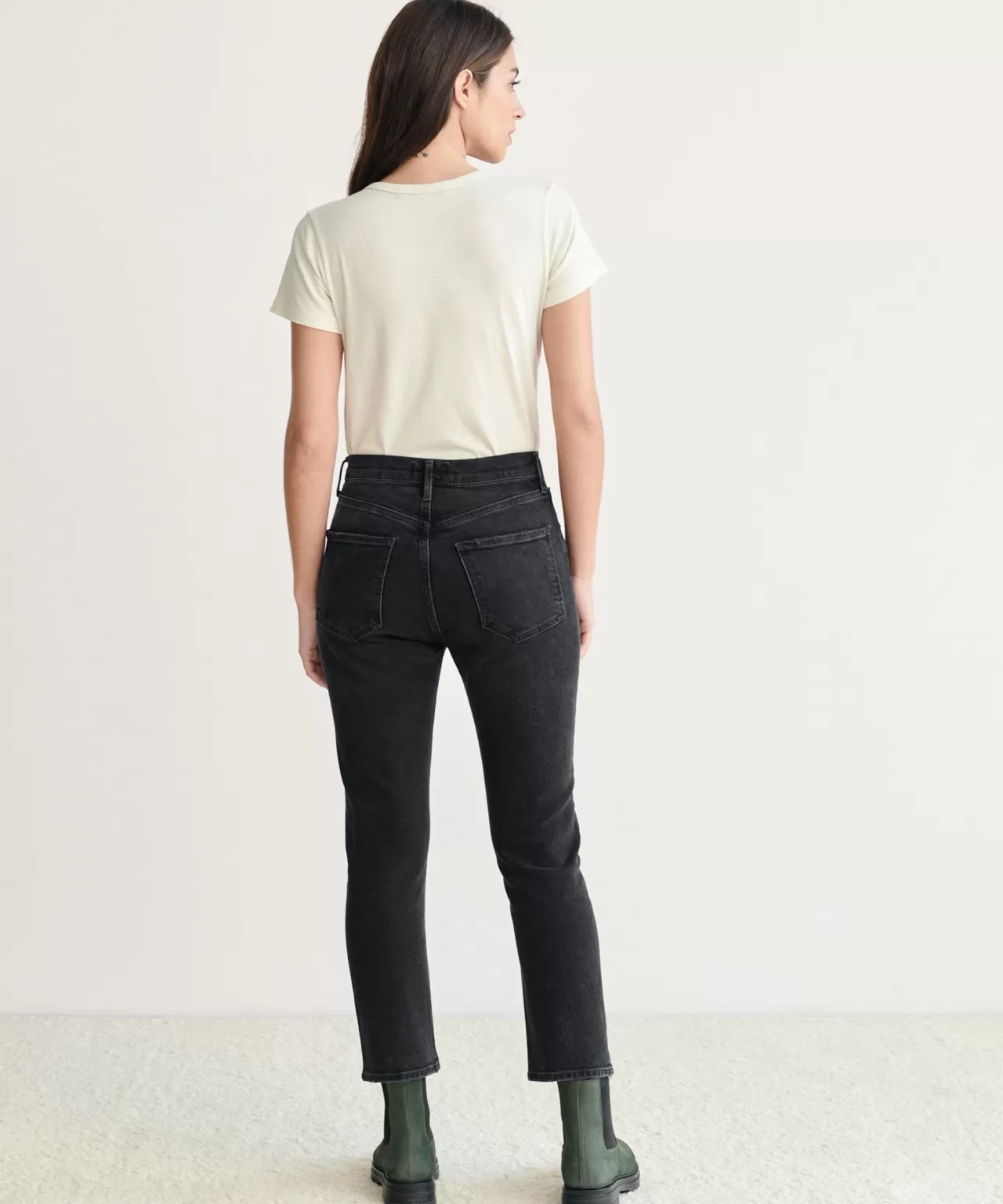 riley_crop_jean_4-3.webp Jenni Kayne Riley Crop Jean