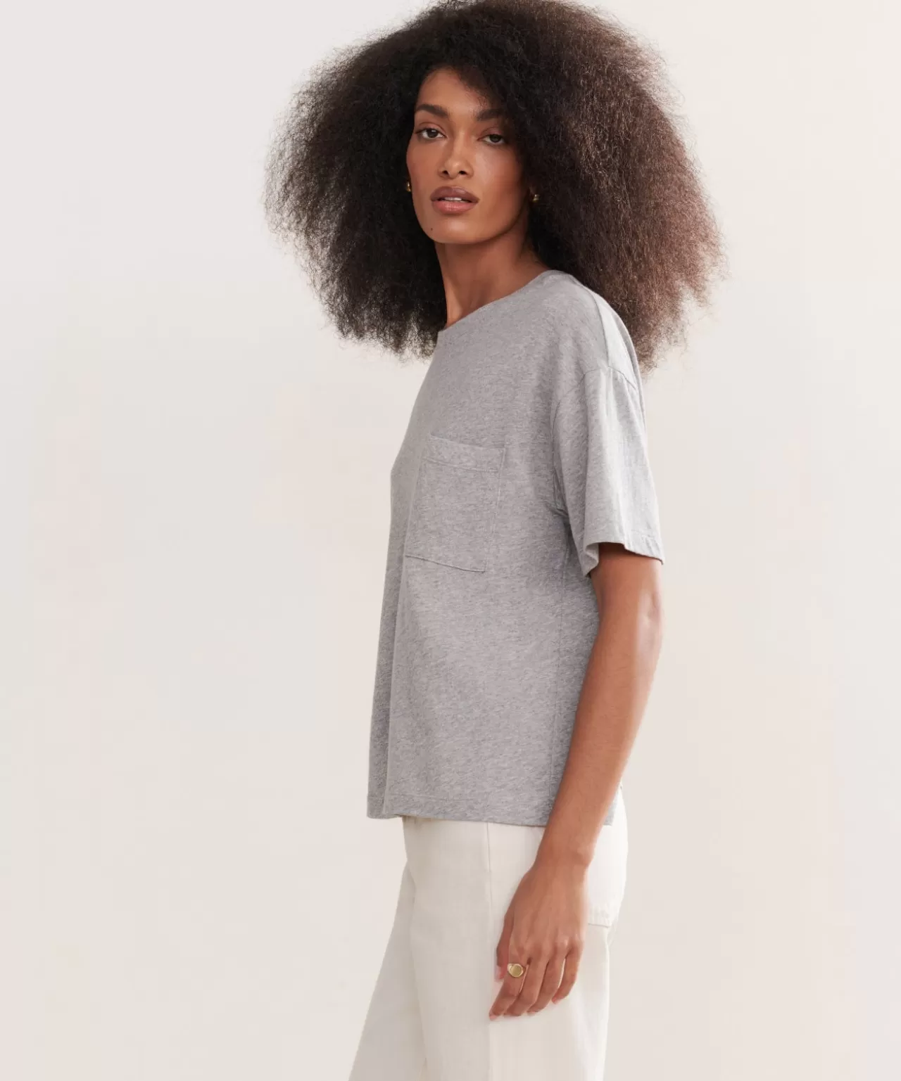 vintage_pocket_tee_3-4.webp Jenni Kayne Vintage Pocket Tee