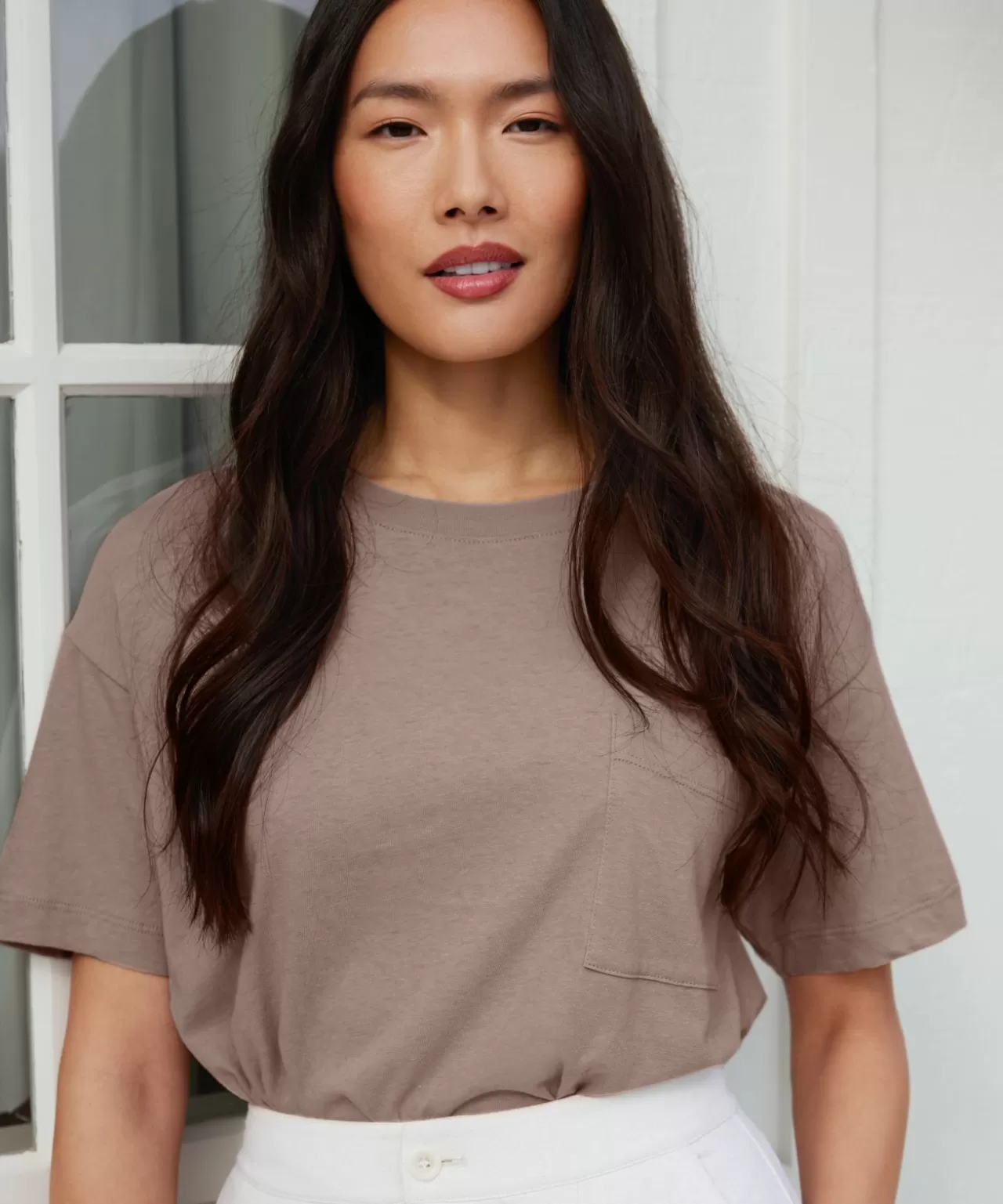 vintage_pocket_tee_4-3.webp Jenni Kayne Vintage Pocket Tee